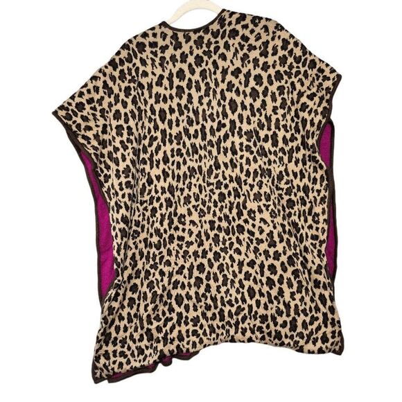 Lauren Ralph Lauren Women's Merino Wool Blend Reversible Animal Print Cape OS - Picture 3 of 11
